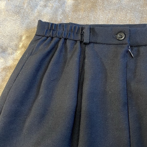 Wool lined navy skirt - Picture 8 of 9